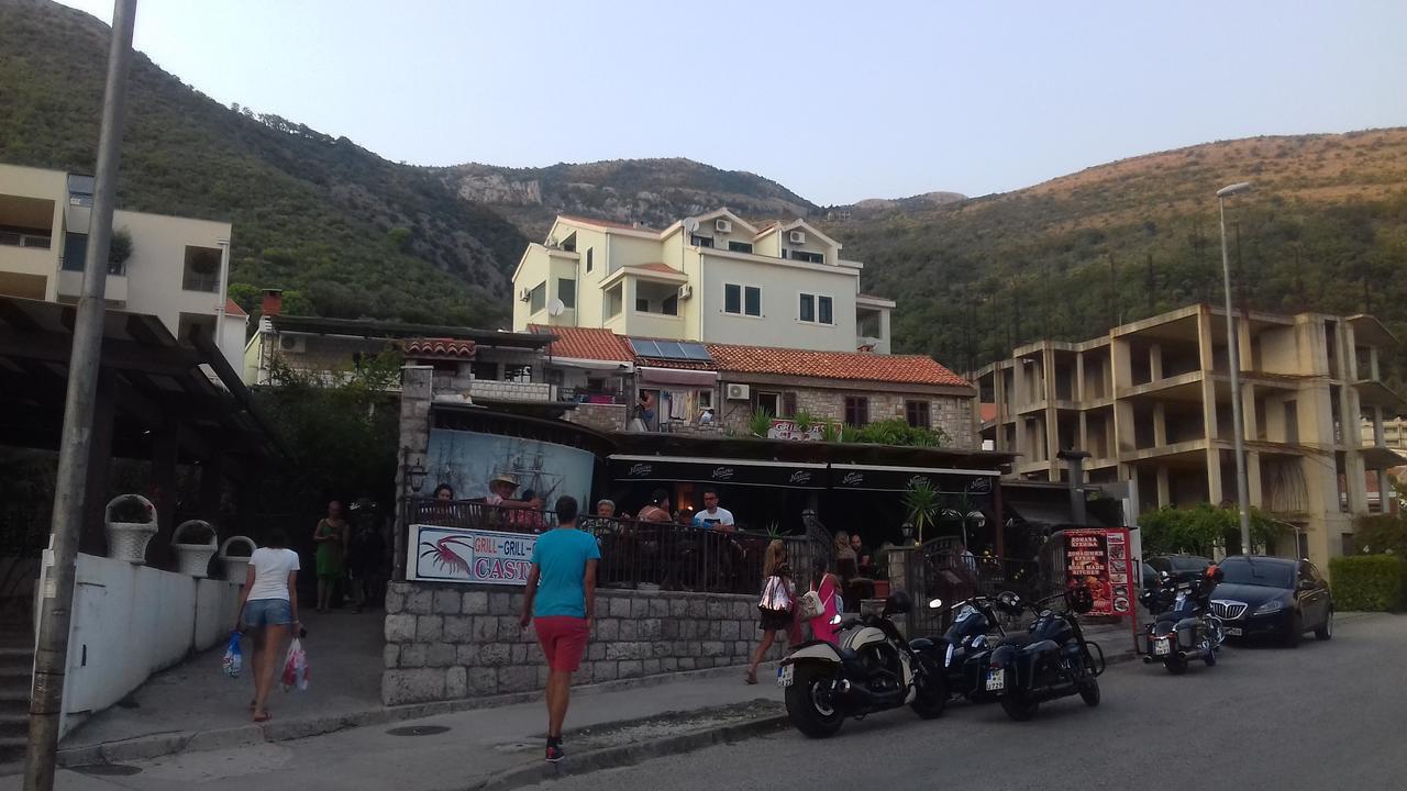 Guest House Villa Castio Petrovac Екстериор снимка