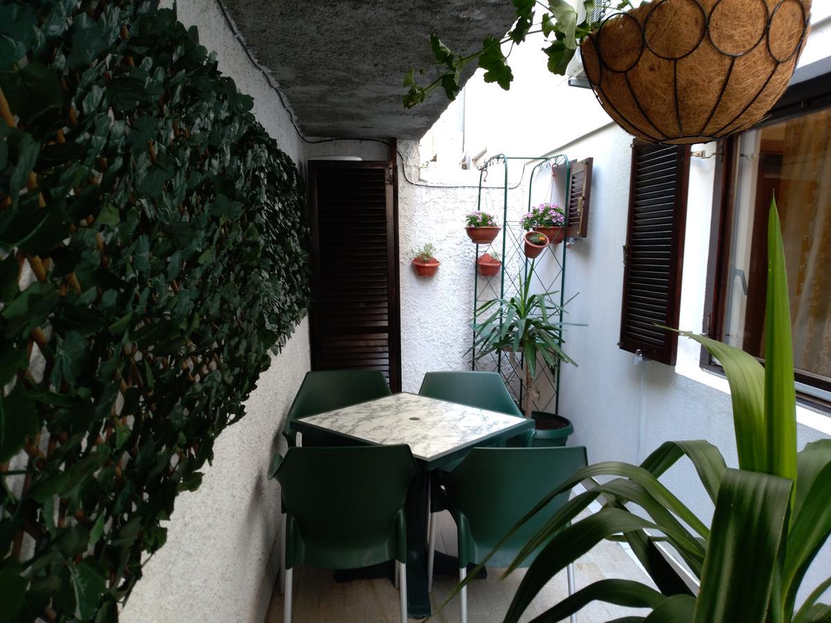 Guest House Villa Castio Petrovac Екстериор снимка