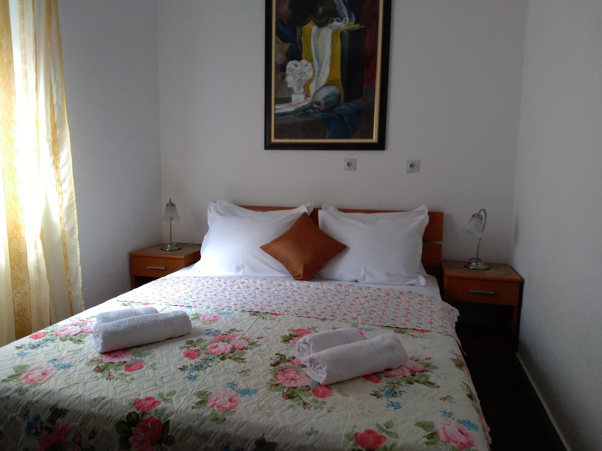 Guest House Villa Castio Petrovac Екстериор снимка