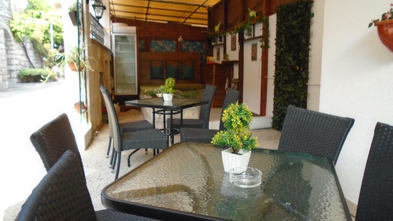 Guest House Villa Castio Petrovac Екстериор снимка