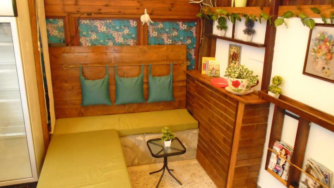 Guest House Villa Castio Petrovac Екстериор снимка